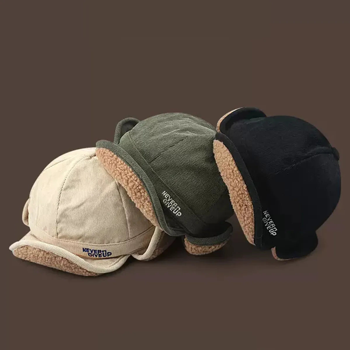 Czapka męska z ocieplanym podszyciem