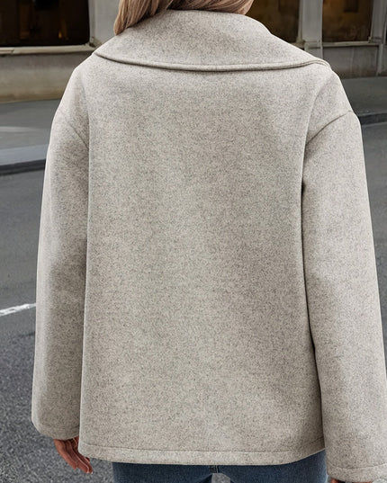 Damski płaszcz krótki dwurzędowy