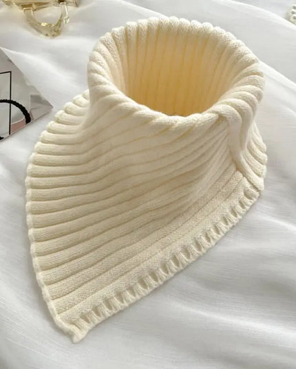 Szalik damski typu komin