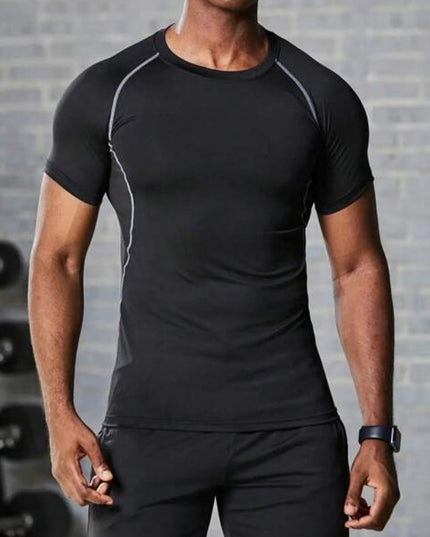Sportowa koszulka męska o bardzo dopasowanym kroju