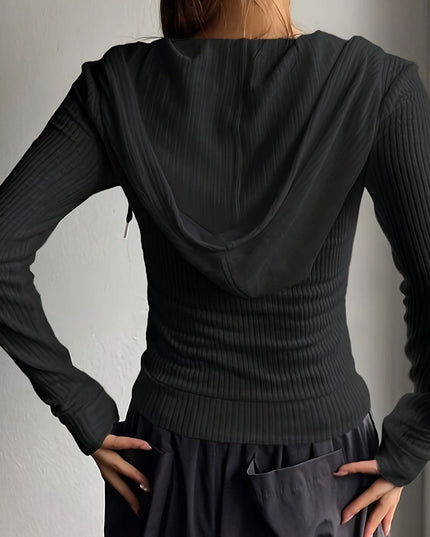 Damska bluza dopasowana z kapturem