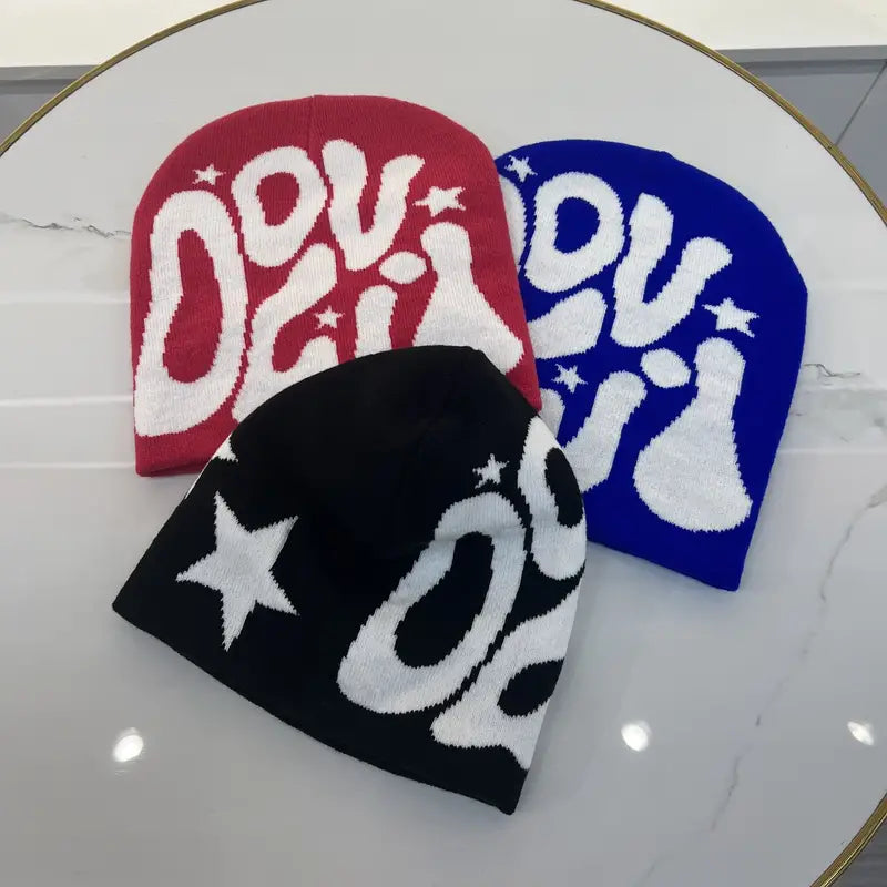 Czapka unisex z modnymi wzorami