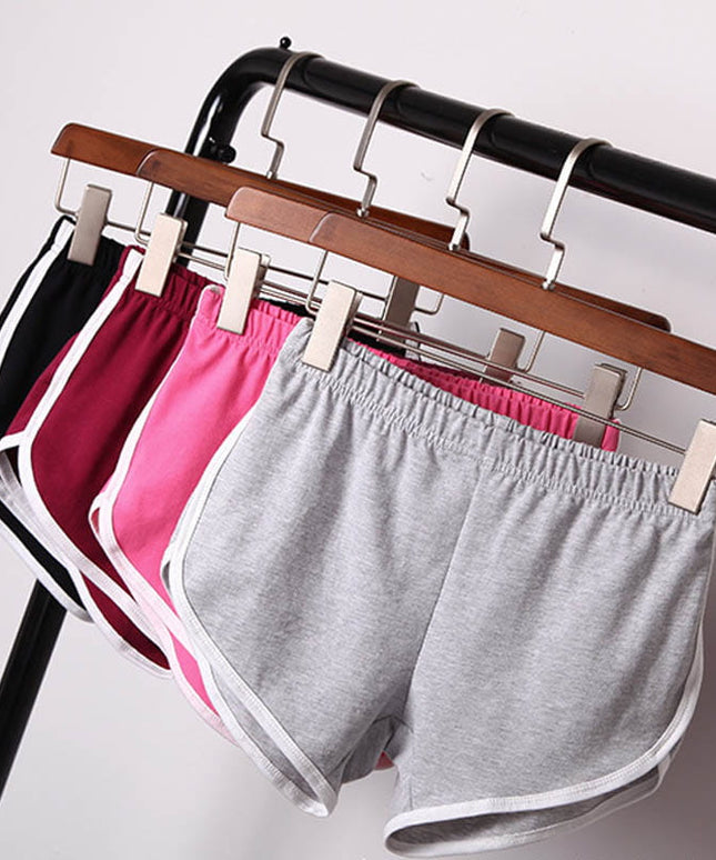 Sportowe szorty damskie dopasowane z przeszyciami