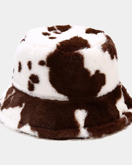 Czapka damska z motywem krowich łat