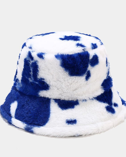 Czapka damska z motywem krowich łat