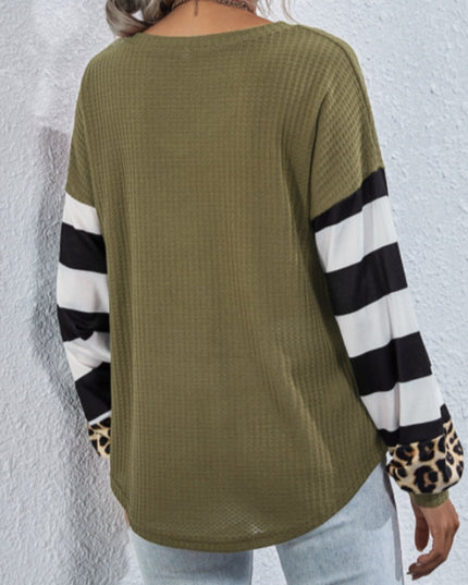 Damska koszulka oversize z długim rękawem w paski