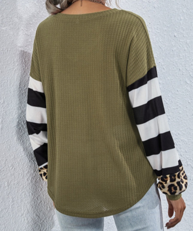 Damska koszulka oversize z długim rękawem w paski