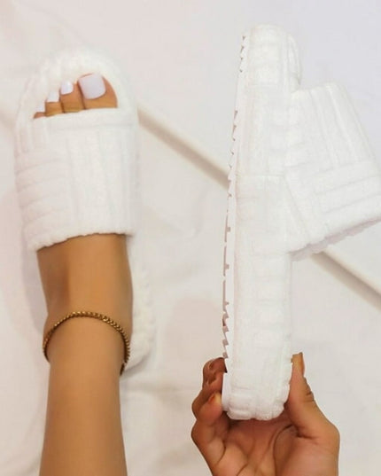 Klapki domowe damskie