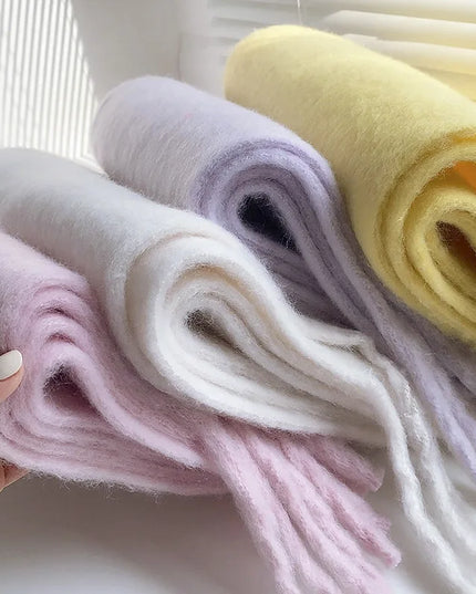 Szalik damski zimowy z frędzlami