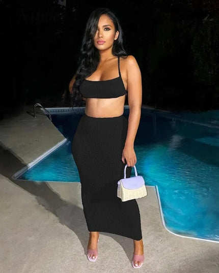 Dzianinowy komplet damski z topem i długą spódnicą