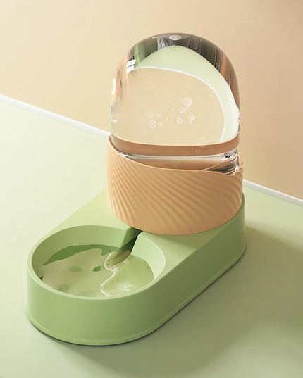 Automatyczne poidełko dla psa o zaokrąglonym kształcie