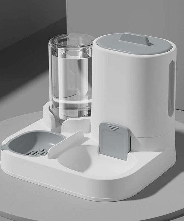 Automatyczny dozownik dla psa na karmę i wodę