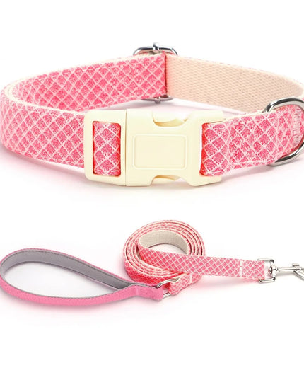 Błyszcząca obroża dla psa ze smyczą