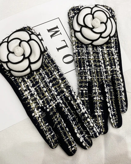 Rękawiczki damskie z ozdobnym kwiatem