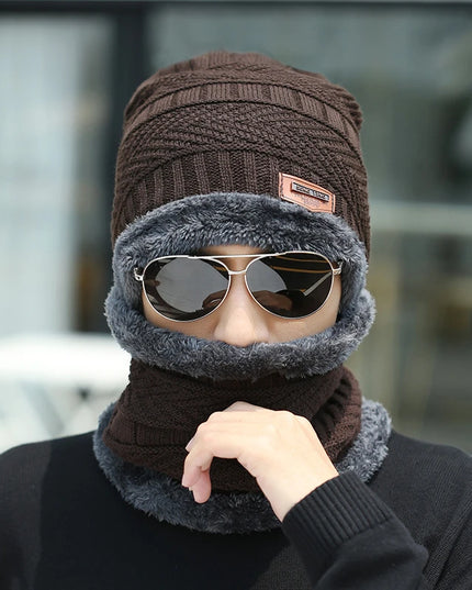 Czapka męska ocieplana w zestawie z szalikiem