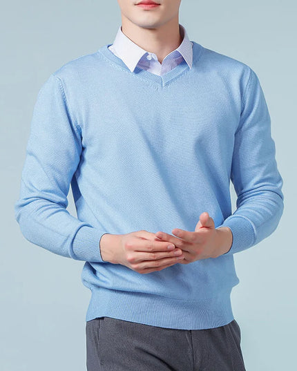 Męski sweter z dekoltem w serek z domieszką wełny