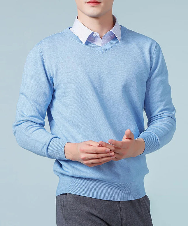 Męski sweter z dekoltem w serek z domieszką wełny