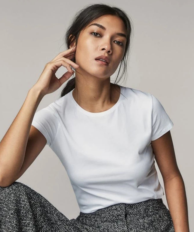 Damski T-shirt bawełniany o dopasowanym kroju