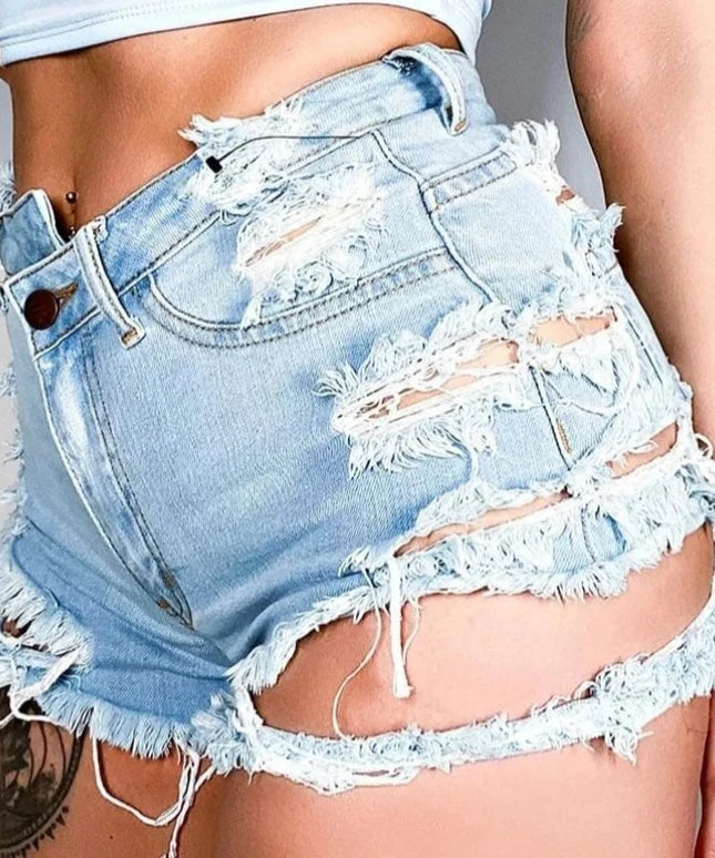 Damskie szorty jeansowe z przetarciami