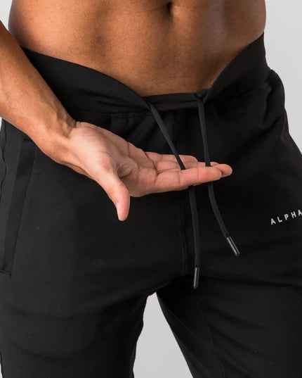 Sportowe dresy męskie klasyczne o dopasowanym kroju