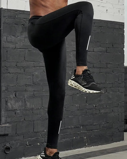 Sportowe legginsy męskie elastyczne o klasycznym kroju