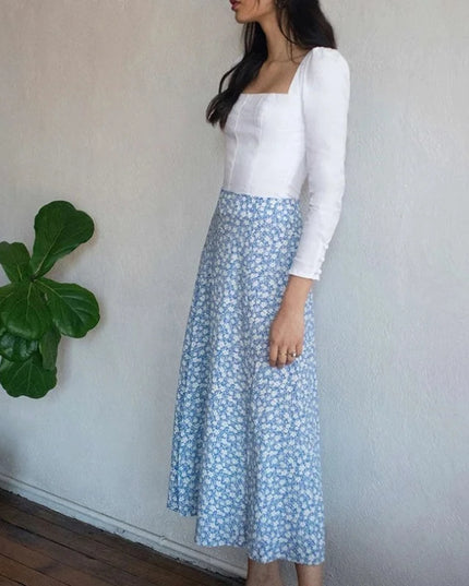 Spódnica midi w drobne kwiatki i z rozporkiem