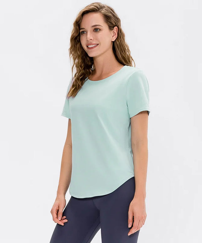 Sportowa koszulka damska luźna z krótkim rękawem