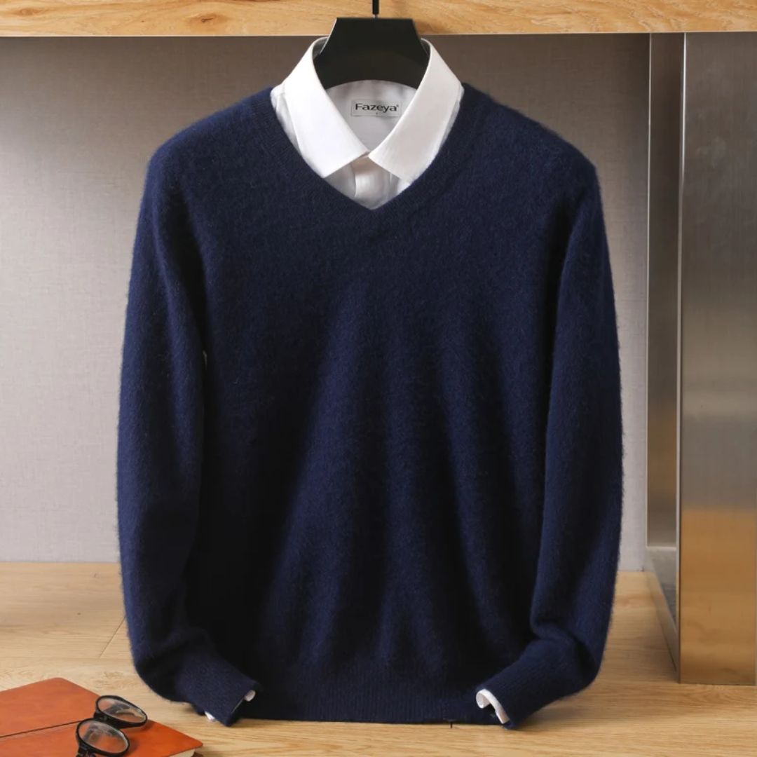 Męski sweter z dekoltem w serek ze 100% wełny