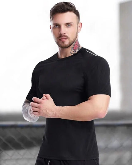 Sportowa koszulka męska z elastycznego i szybkoschnącego materiału
