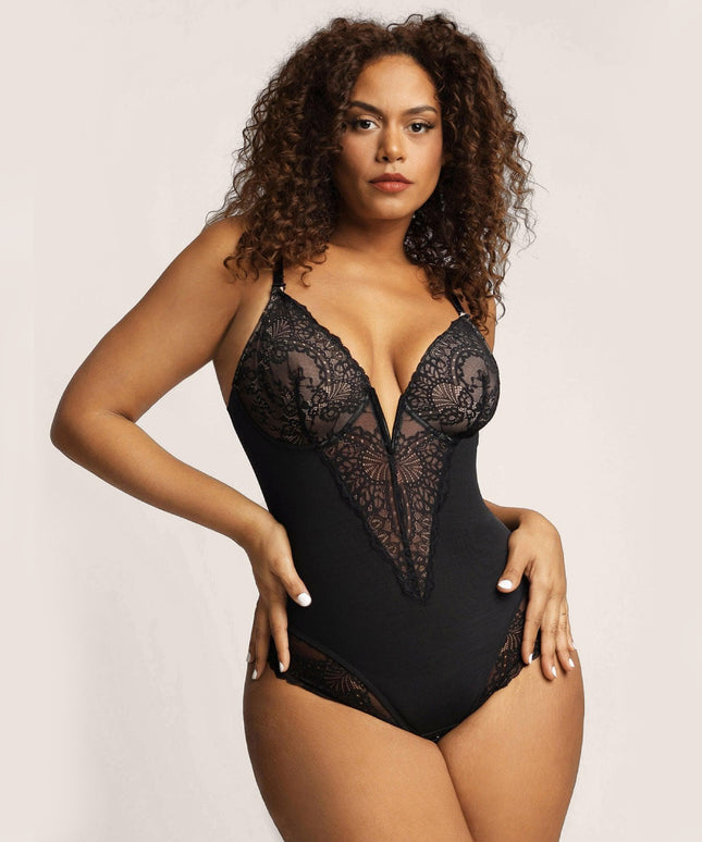 Koronkowe body damskie z głębokim dekoltem w kształcie litery V