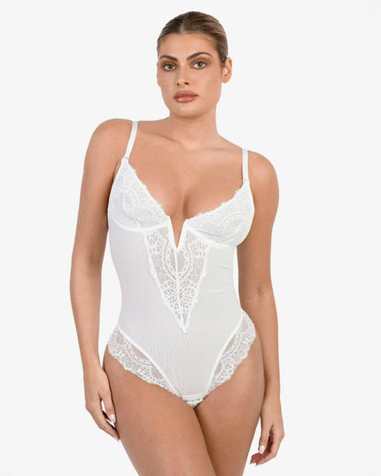 Koronkowe body damskie z głębokim dekoltem w kształcie litery V
