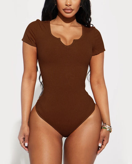 Body damskie z dekoltem w serek i z krótkim rękawem