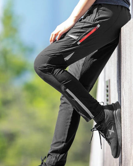 Sportowe dresy męskie dopasowane z odblaskami