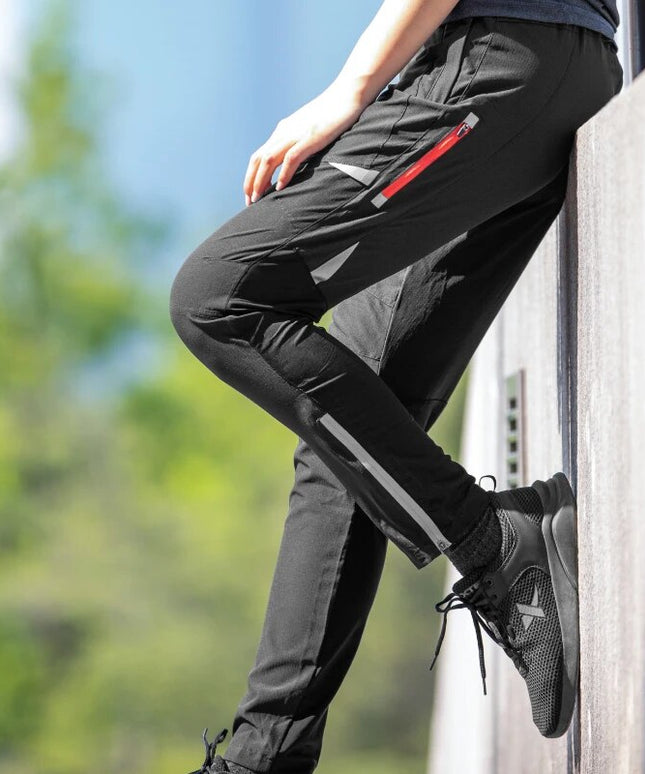 Sportowe dresy męskie dopasowane z odblaskami