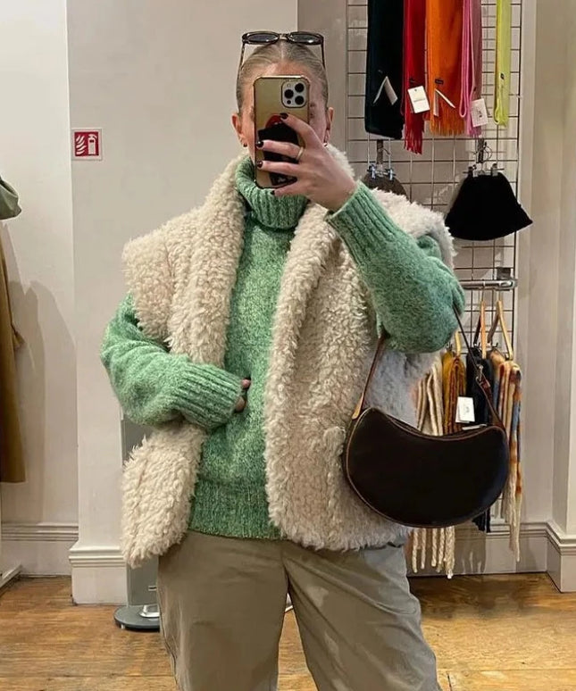 Kamizelka damska oversize ze sztucznego futra