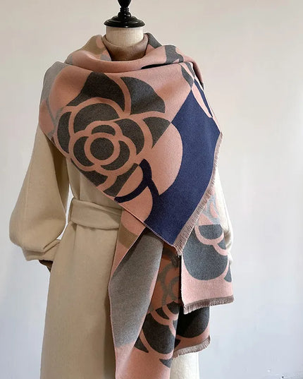 Szalik damski z motywem kwiatów