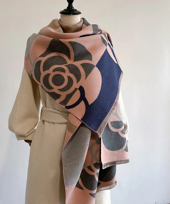 Szalik damski z motywem kwiatów