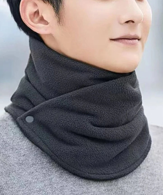 Szalik męski w formie zapinanego komina