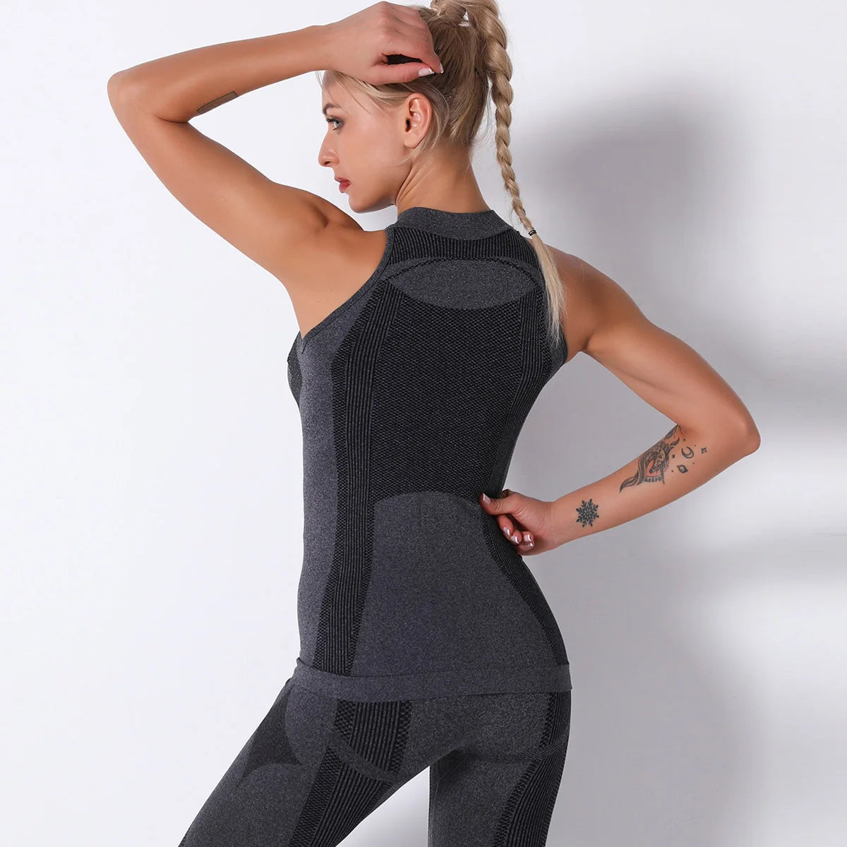 Sportowy top damski kompresyjny bez rękawów