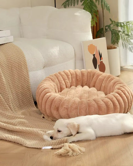 Okrągłe legowisko dla pupila – miękkie, karbowane posłanie z pluszu dla psa lub kota