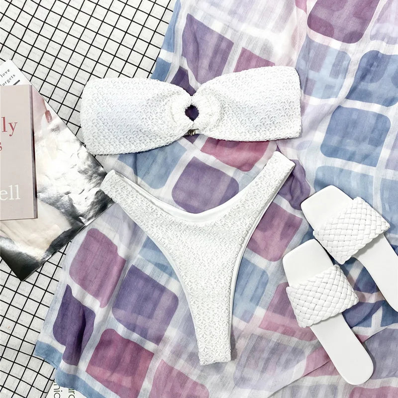 Dwuczęściowy strój kąpielowy bikini bez ramiączek z marszczonego materiału