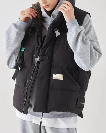 Kamizelka damska oversize z ozdobnym zapięciem