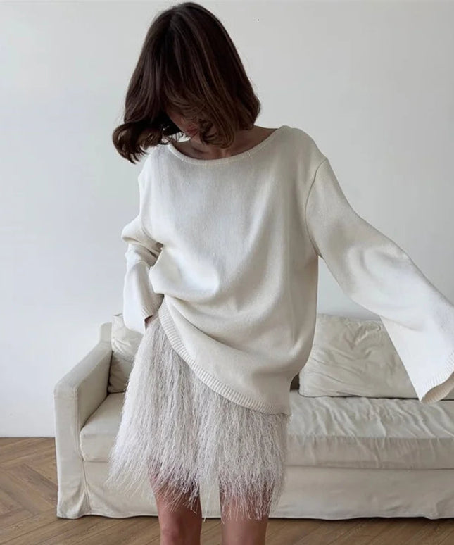 Sweter damski oversize z odkrytymi plecami – miękka gładka dzianina, długi rękaw