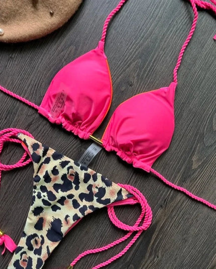 Dwuczęściowy strój kąpielowy mikrobikini w panterkę z grubszymi sznurkami