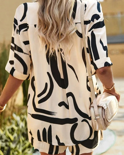 Komplet damski wakacyjny z koszulą i szortami