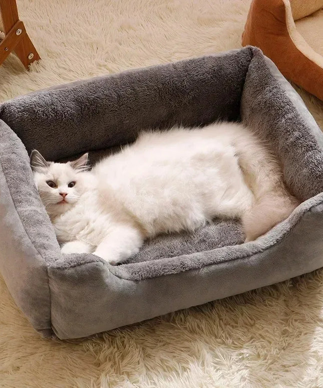 Miękkie legowisko dla kota i psa – prostokątne posłanie z podwyższonymi bokami i pluszowym wnętrzem