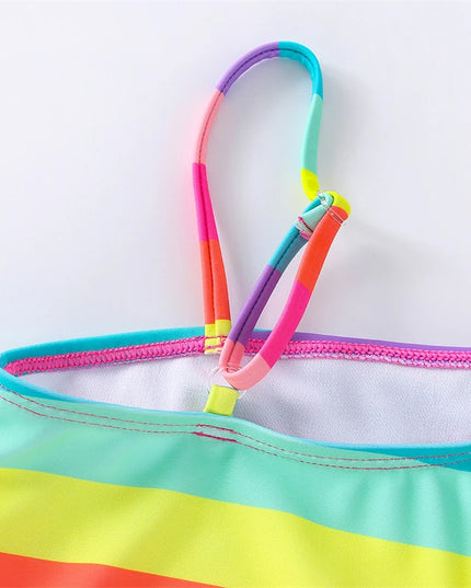 Jednoczęściowy strój kąpielowy dla dziewczynki z wycięciem na boku