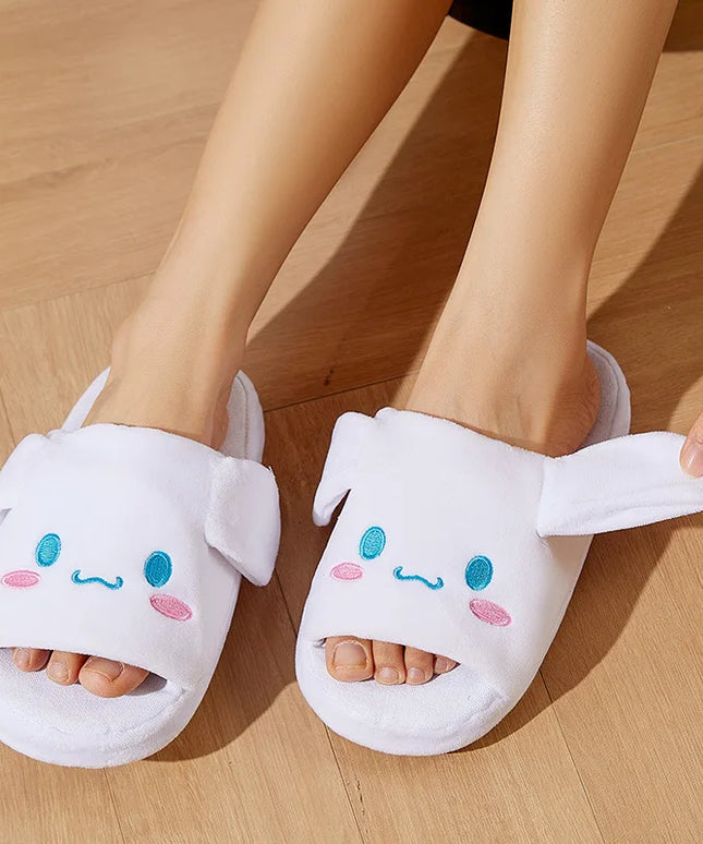 Klapki anime z ruchomymi uszami