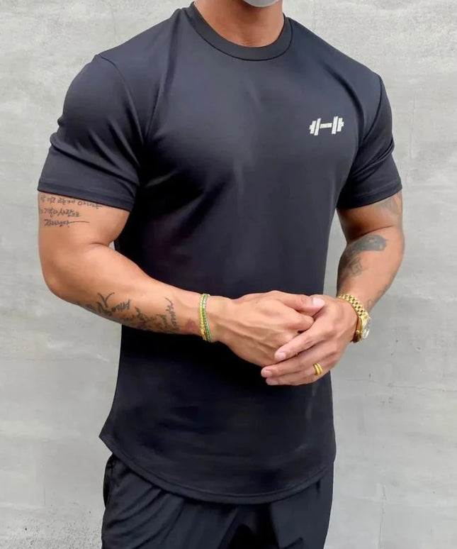 Sportowa koszulka męska w jednolitym kolorze z subtelnym nadrukiem