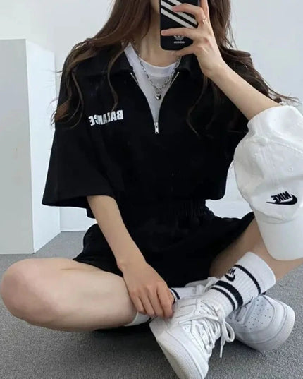 Komplet damski z t-shirtem oversize i szortami